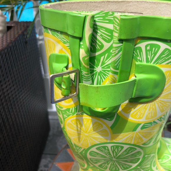 ⭐️HP Charming Charlie’s lemon lime rain boots - Picture 3 of 6